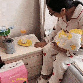 Baby Bottle Warmer | Portable Milk Warmer |Buy 1 Get 1 Free 🔥